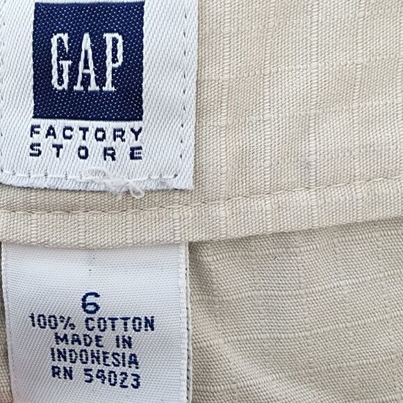 Gap Factory Women's High Rise Flat Front Cotton Kahki Shorts Pockets Size 6 - Picture 4 of 4